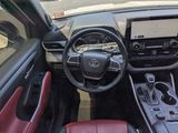 Used 2023 Toyota Highlander SUV