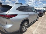 Used 2021 Toyota Highlander Hybrid SUV