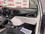 Used 2019 Chrysler Pacifica Van