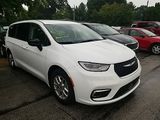 Used 2024 Chrysler Pacifica Van