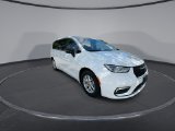 Used 2024 Chrysler Pacifica Van