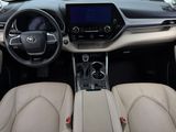Used 2023 Toyota Highlander SUV