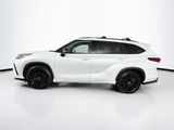Used 2023 Toyota Highlander SUV