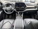 Used 2023 Toyota Highlander SUV