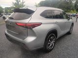 Used 2022 Toyota Highlander Hybrid SUV