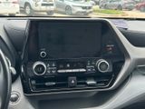 Used 2023 Toyota Highlander Hybrid SUV