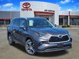 Used 2025 Toyota Highlander SUV