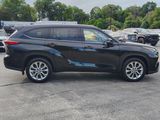 Used 2023 Toyota Highlander Hybrid SUV