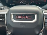 Used 2025 GMC Acadia SUV