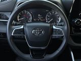 Used 2024 Toyota Highlander SUV