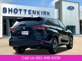 Used 2022 Toyota Highlander SUV