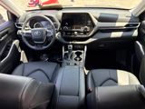 Used 2025 Toyota Highlander Hybrid SUV