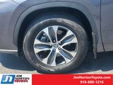 Used 2025 Toyota Highlander SUV