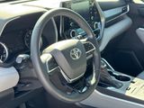 Used 2021 Toyota Highlander SUV