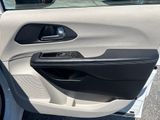 Used 2023 Chrysler Pacifica Van
