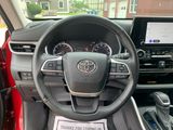 Used 2023 Toyota Highlander SUV
