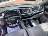 Used 2017 Toyota Highlander SUV