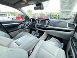 Used 2017 Toyota Highlander SUV