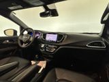 Used 2025 Chrysler Pacifica Van