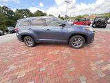 Used 2017 Toyota Highlander SUV