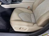 Used 2018 Toyota Camry Hybrid Sedan