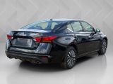Used 2024 Nissan Altima Sedan