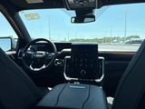 Used 2025 GMC Yukon XL SUV