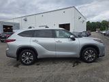 Used 2021 Toyota Highlander SUV