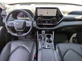 Used 2025 Toyota Highlander SUV