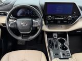 Used 2023 Toyota Highlander SUV