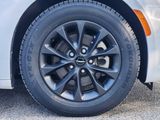 Used 2023 Chrysler Pacifica Van