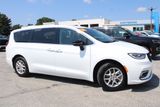 Used 2024 Chrysler Pacifica Van