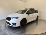Used 2025 Chrysler Pacifica Van