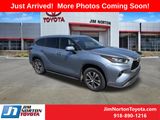 Used 2020 Toyota Highlander SUV