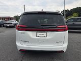 Used 2025 Chrysler Pacifica Van