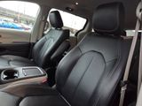 Used 2024 Chrysler Pacifica Van