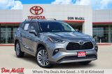 Used 2025 Toyota Highlander Hybrid SUV