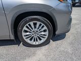Used 2025 Toyota Highlander SUV