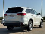 Used 2017 Toyota Highlander SUV