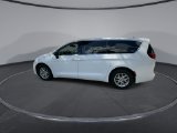 Used 2024 Chrysler Pacifica Van