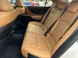 Used 2025 Lexus ES Sedan