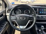 Used 2016 Toyota Highlander SUV