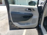 Used 2023 Chrysler Pacifica Van