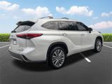 Used 2023 Toyota Highlander SUV