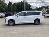 New 2027 Chrysler Pacifica Van