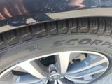 Used 2025 Land rover Discovery SUV