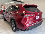 Used 2025 Toyota Highlander SUV