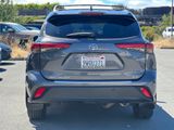 Used 2022 Toyota Highlander SUV