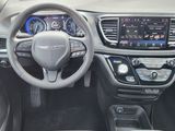 Used 2023 Chrysler Pacifica Van