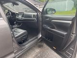 Used 2017 Toyota Highlander SUV